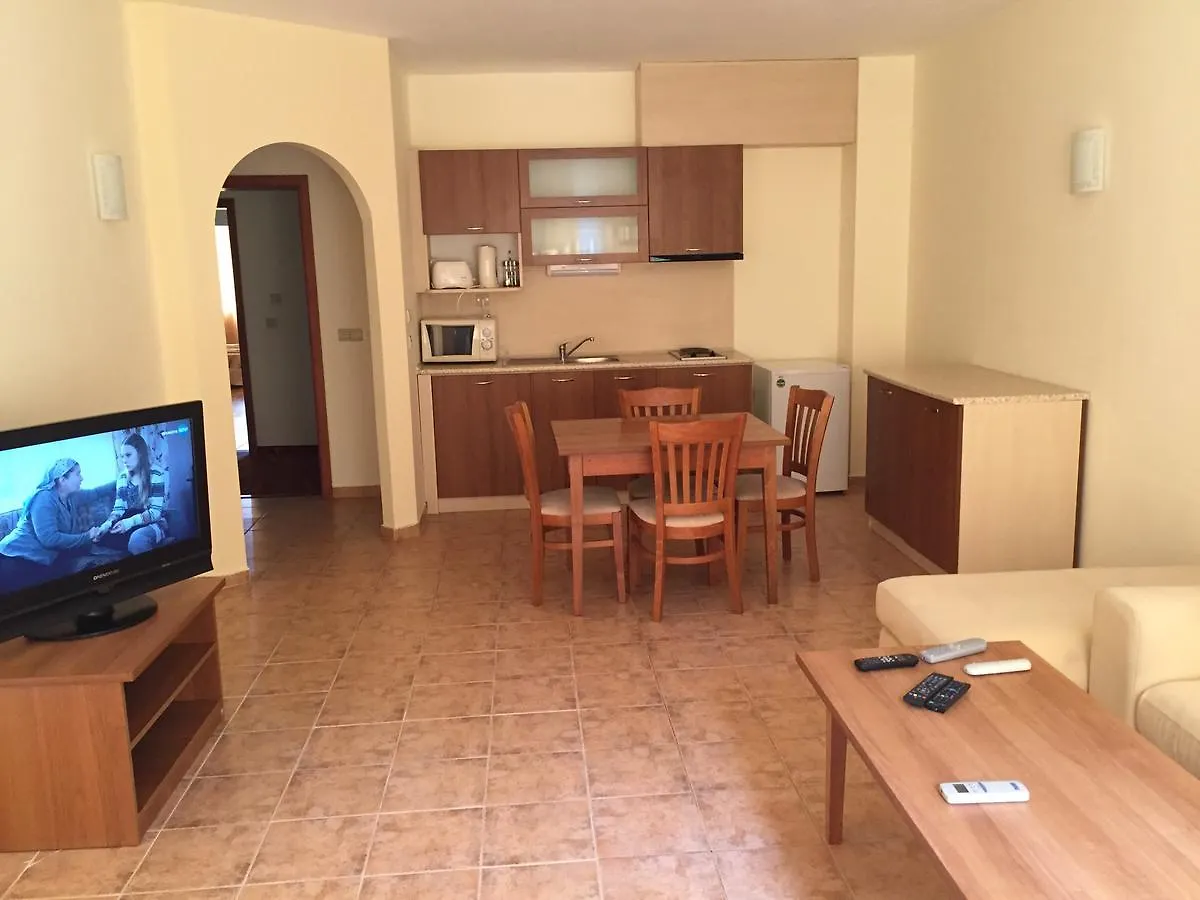 Kris Apartments At Paradise Green Park Golden Sands Bulgária